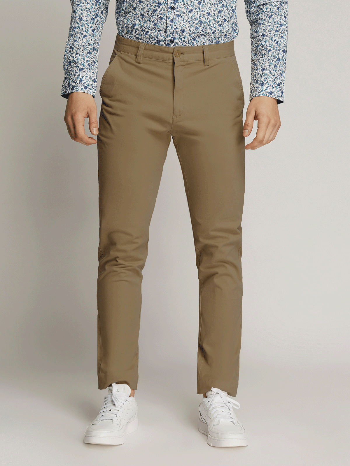 Ledger Peach Finish Fine Cotton Drill Slim Fit Chino - Latte